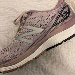 New balance women’s sneakers 880 v9 wide width